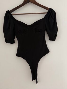 ASTR the label Black Puff Sleeve Bodysuit XS